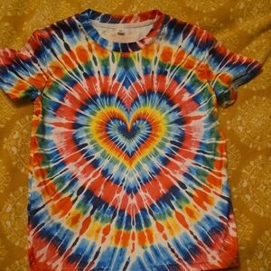 Women's Multicolor Tie-Dye Heart Short Sleeve Tee Size Medium